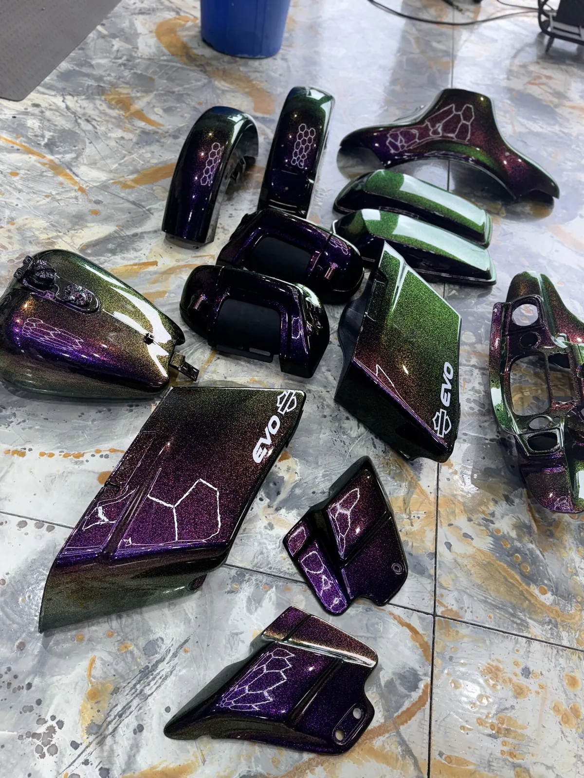 Color-shift chameleon fairing set